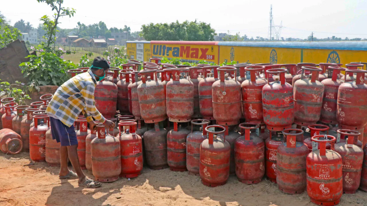 LPG gas cylinder price board at distributor Bangalore