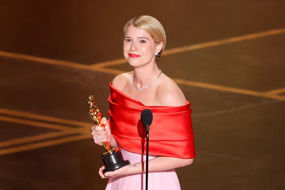 Jessie Buckley Makes History as First Irish Actress to Win Best Actress Oscar